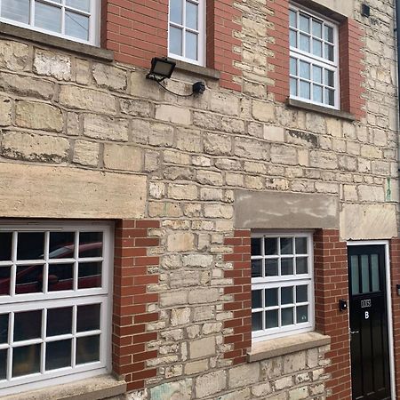 גלוסטר 1 Bed House, Free Parking, 15 Minutes From Cheltenham Races מראה חיצוני תמונה